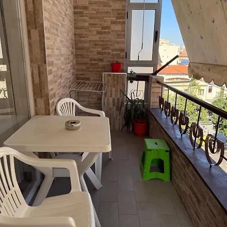 Juli's Spot * Tirana